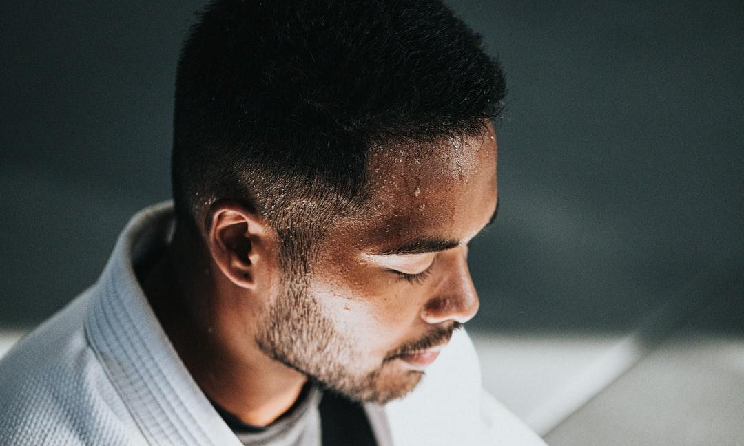 What Causes Oily Skin in Men?