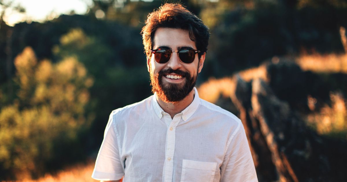 Why Does Your Beard Itch in Week Two? The No-Shave November Problem Nobody Warns You About